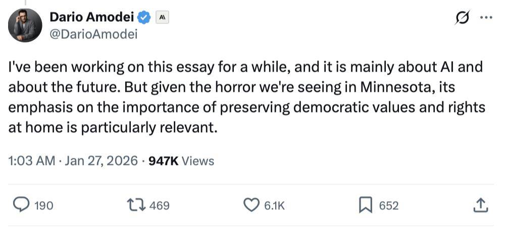 科技大佬 vs. 特朗普，化敌为马屁精