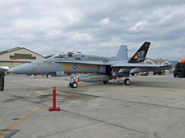 从弃子到全能王：麦道F/A-18“大黄蜂”的逆袭之路