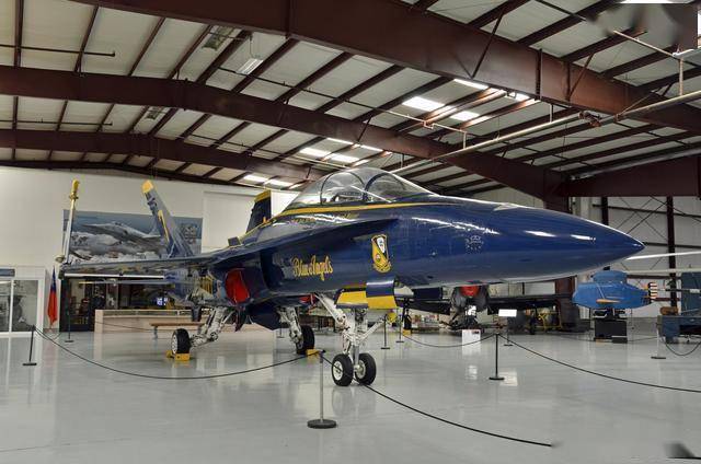 从弃子到全能王：麦道F/A-18“大黄蜂”的逆袭之路