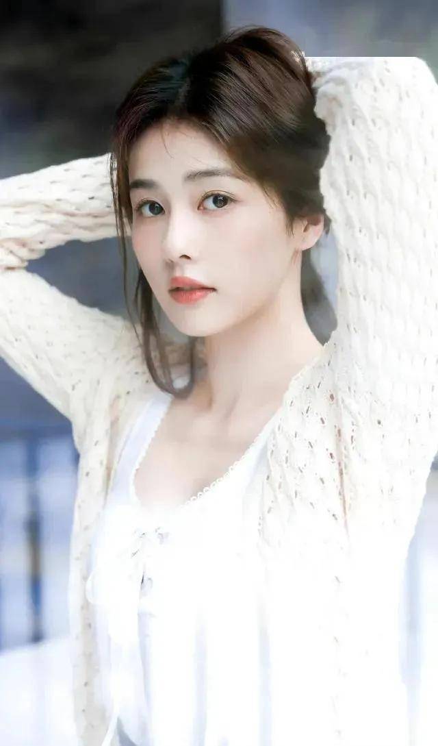 六条黑料扎堆袭来！白鹿硬刚全网起诉9人绝不和解舆论彻底吵翻-第3张图片-