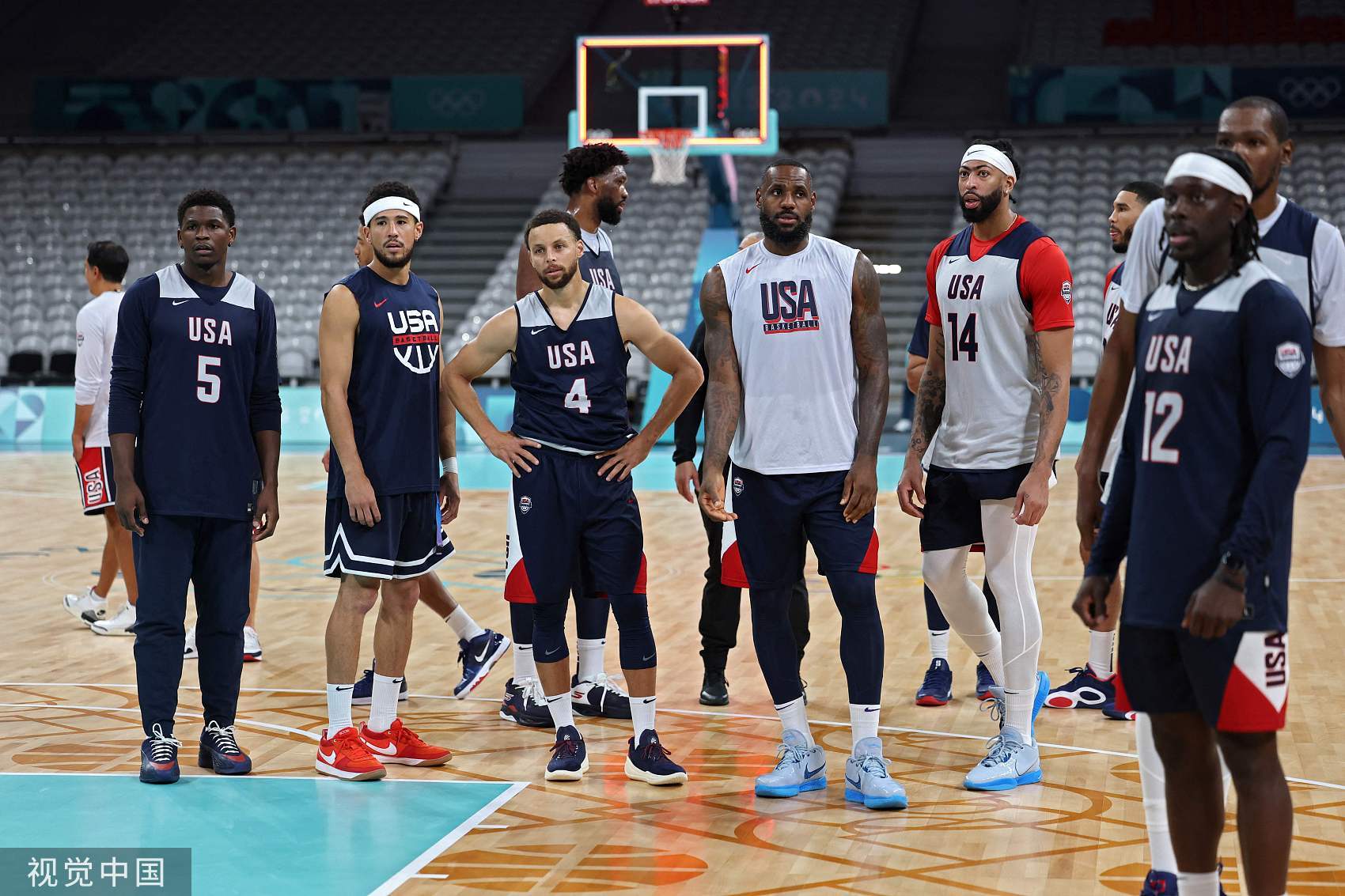 组图美国男篮抵达巴黎踩场训练众将心情大好