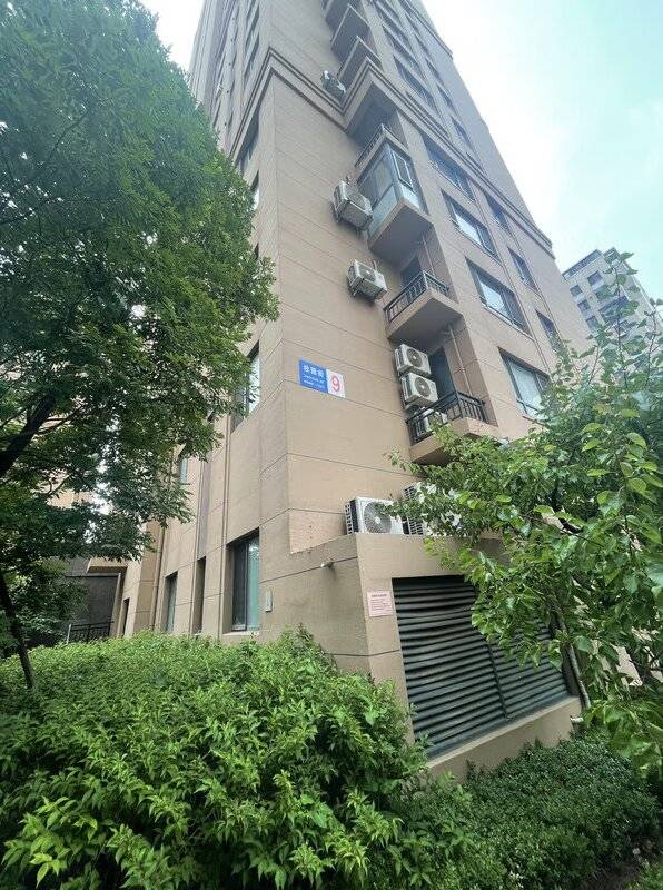 法拍房-大连市甘井子区校园街(远洋荣域小区)