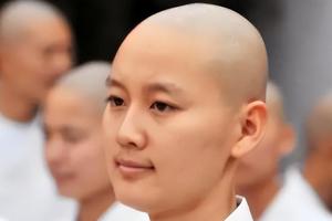 2008年，985高校河南女大学生，放弃学业去当尼姑，如今过得怎样-图片