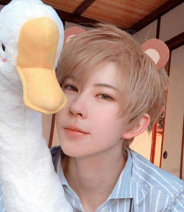 "男装大佬"熊祁向广大网友征婚,择偶标准令人心动,粉丝坐不住了_女孩