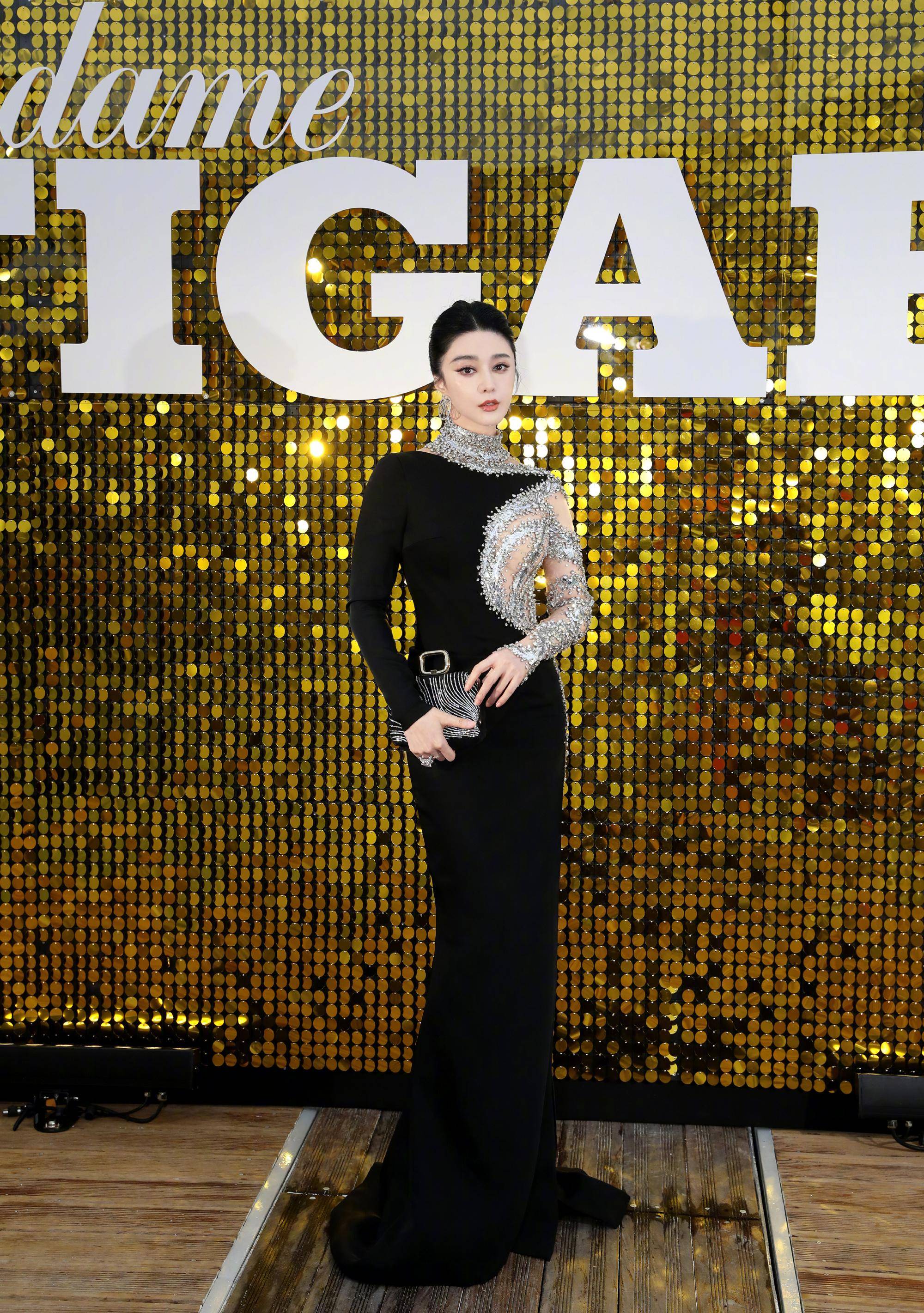 戛纳电影节:范冰冰出席中法电影人招待会,豪放不羁_元素_风格_的设计