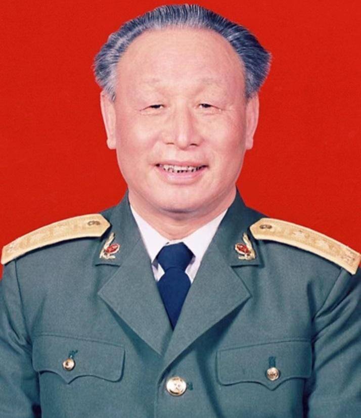 李连秀:61岁从万岁军军长直升武警司令,跳过少将衔,被授中将_解放军