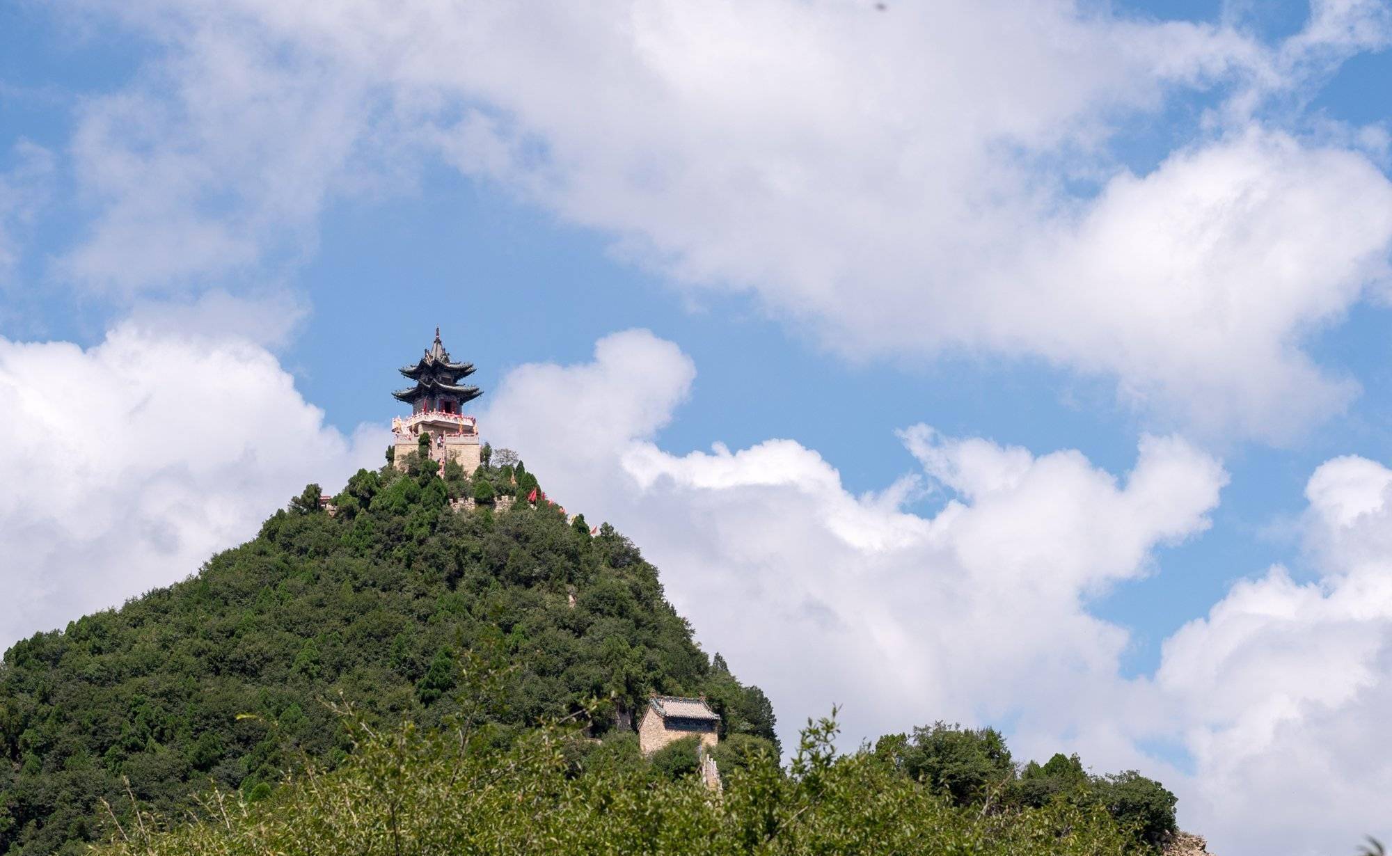 山西藏著一座道教名山,與湖北武當山齊名,如今已是國家5a級景區_丘山