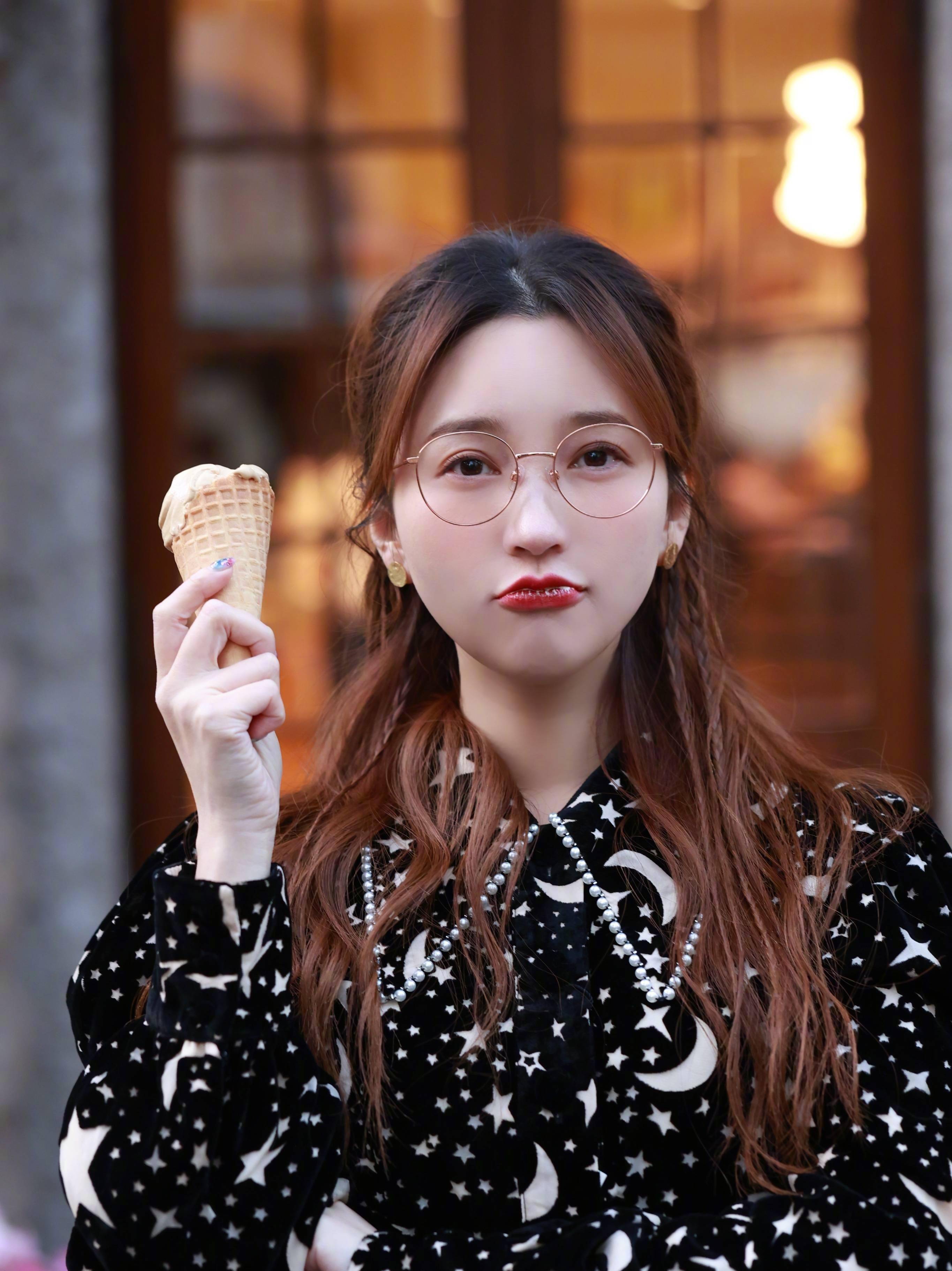 金莎不逞强,终于松口了:是我选择对自己诚实_单身_爱情_对方