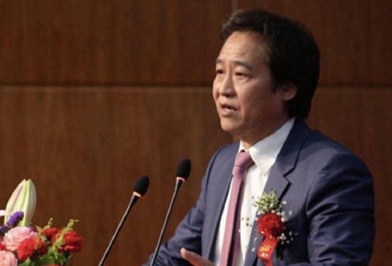 刘亦菲"义父"陈金飞:38岁已是亿万富豪,曾100万马克买德牧犬_房地产