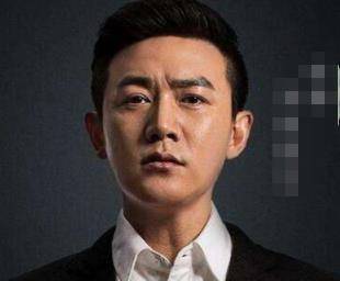 有种"中年危机"叫陆毅,脸圆无棱角胖到没脖子,网友:撞脸刘欢_明星