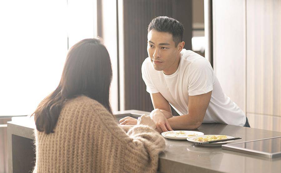 左手章子怡右手刘诗诗,手握顶配资源的他,为何依旧火不起来?