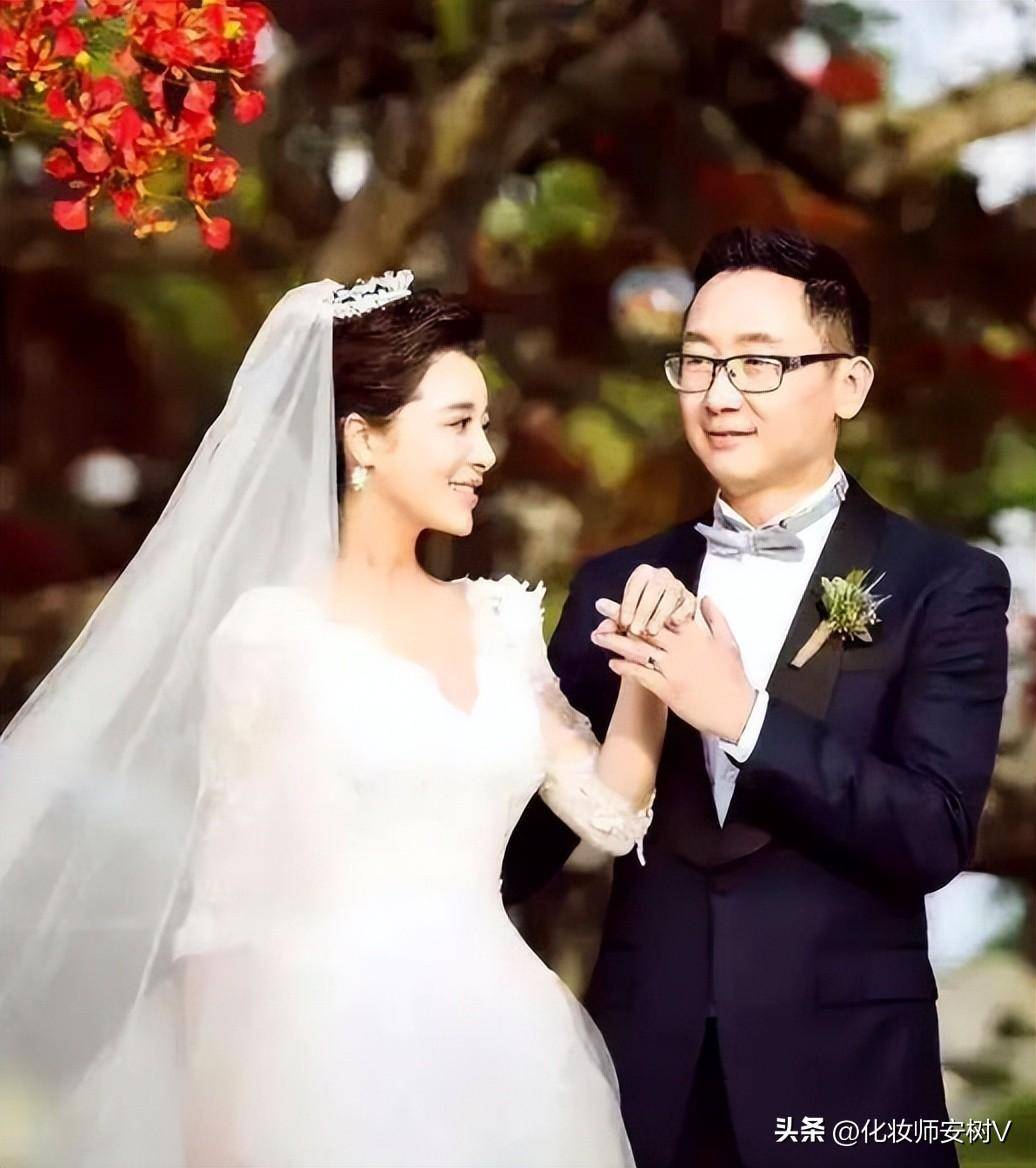 她是电视最女子主持,被曝加入秦岚,嫁大12岁导演,现在怎么样了_胡蝶