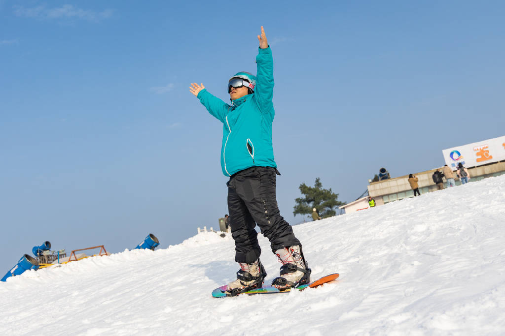 高山滑雪,泡溫泉,樂享貴州冬之旅_滑雪場_景區_長征