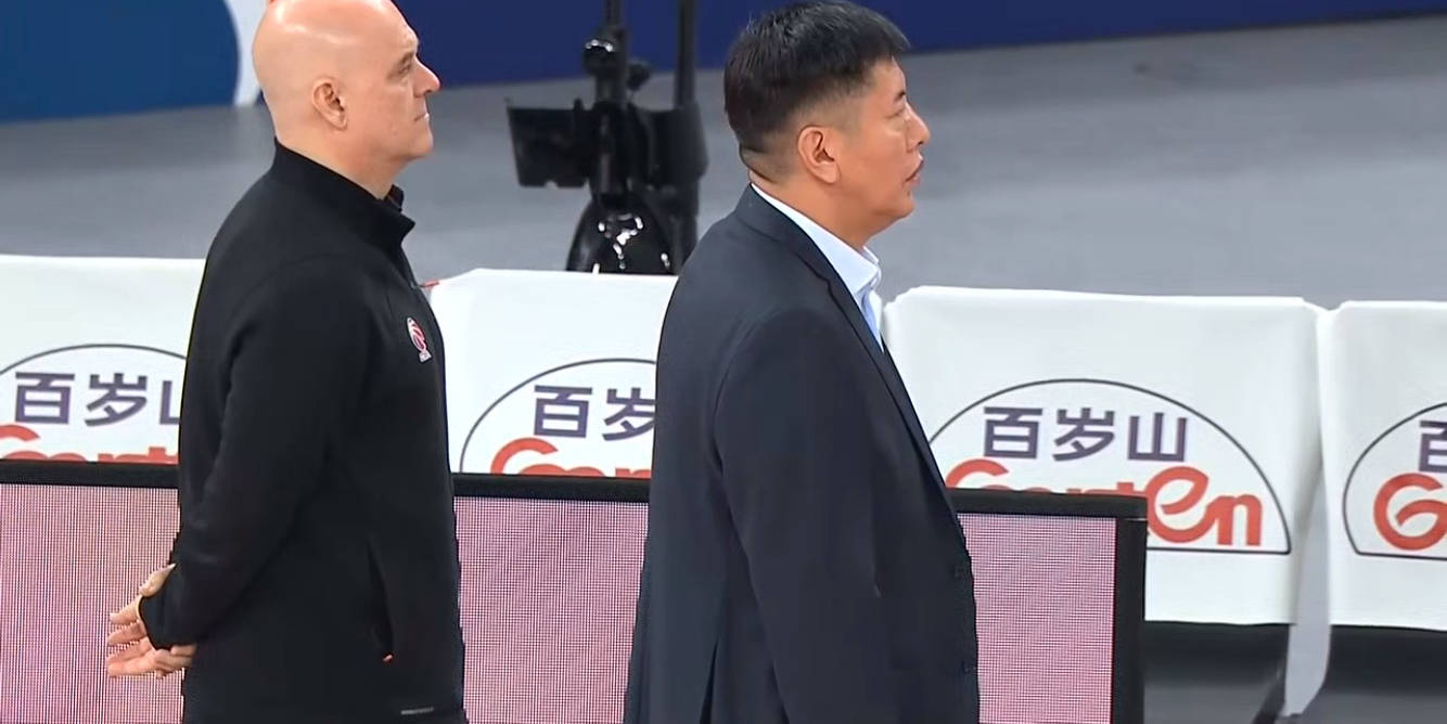 奇兵3记三分,山东弃用2大核心,丁伟怒斥球员,陶汉林避开锋芒_王哲林