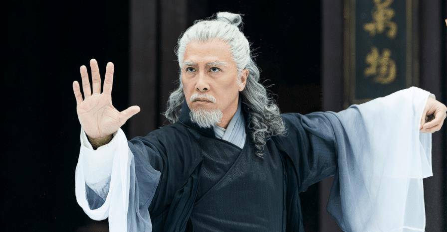 难怪张三丰无法超越五绝,你看他得到了哪门神功,却几乎荒废不练