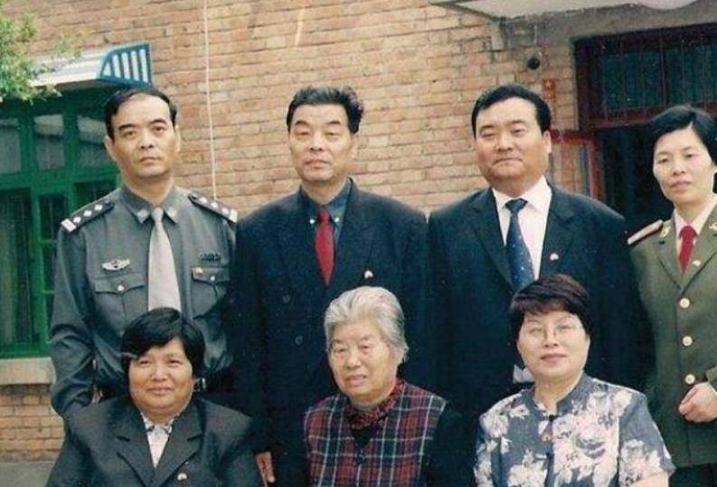 小焦书记"焦跃进:焦裕禄次子,没有一点官架子,颇有父亲遗风_人民_风沙