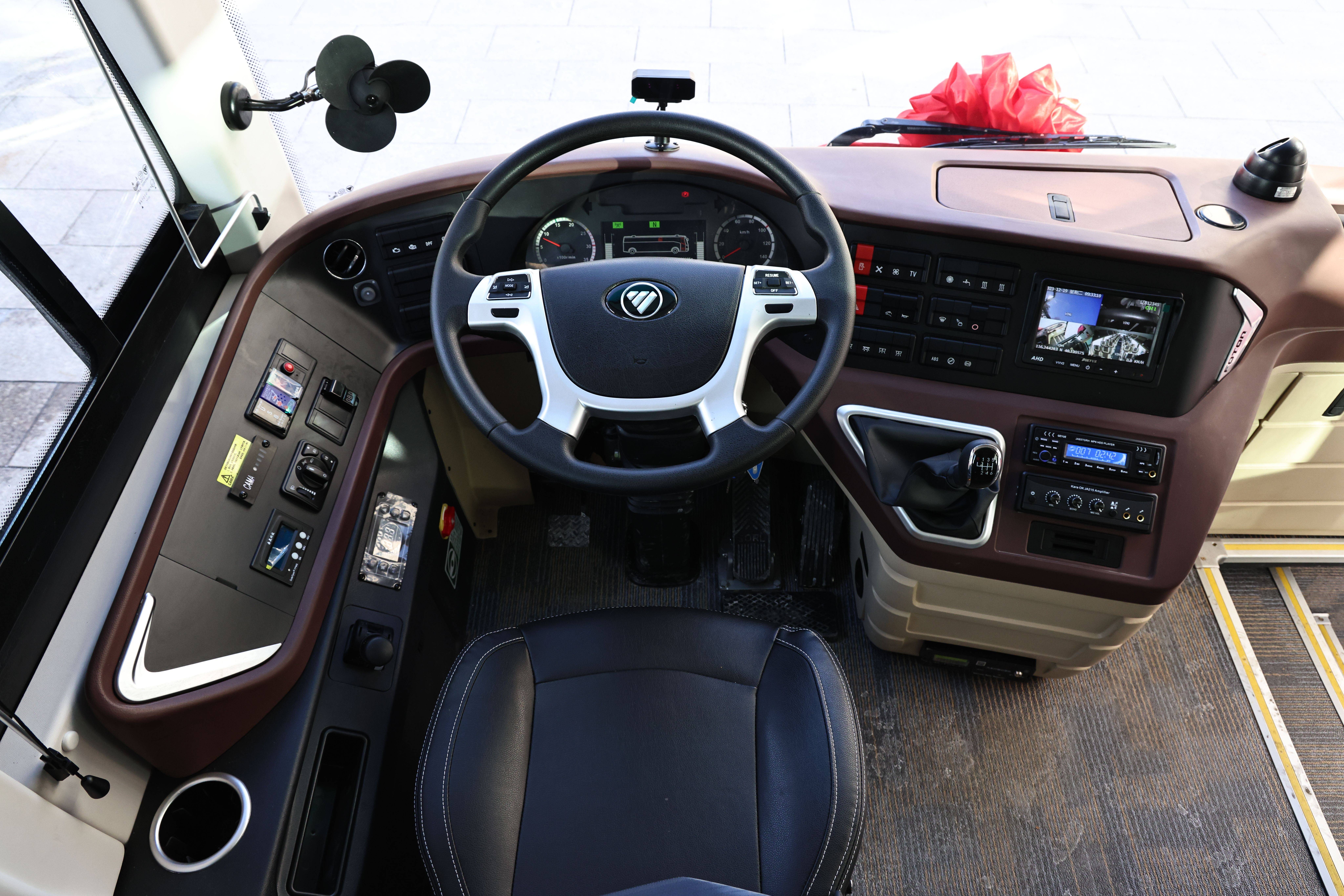 山海辉映 携手同行丨 福田欧辉bj6906城间客车批量交付黄山海富旅游