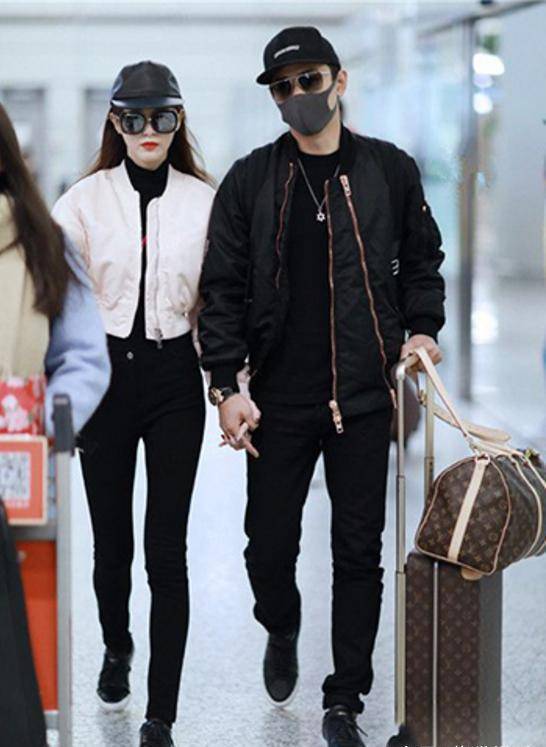 就在全网都祝福唐嫣罗晋的时候,有人却在婚纱照中发现了这个细节_照片