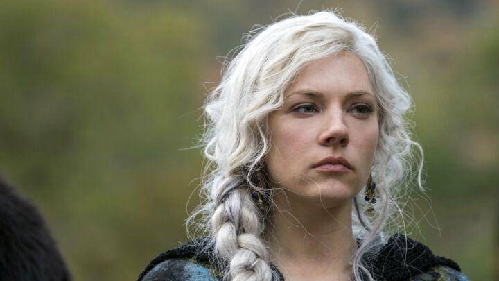 《维京传奇》——拉葛莎拉葛莎是维京传奇中的女英雄,人称"盾女",拥有