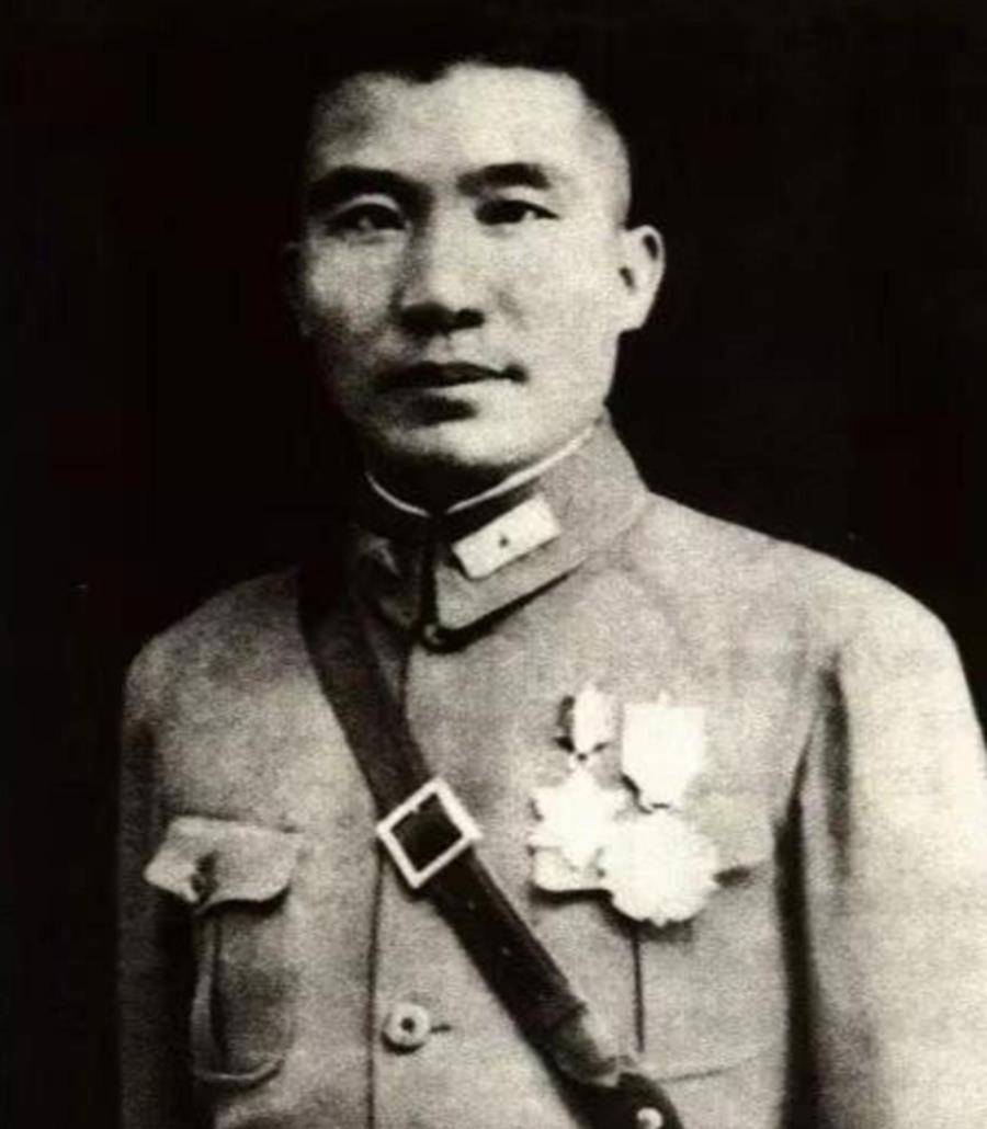 济南战役前,王耀武嘱咐家人"别去台湾",被俘后妻儿命运如何?