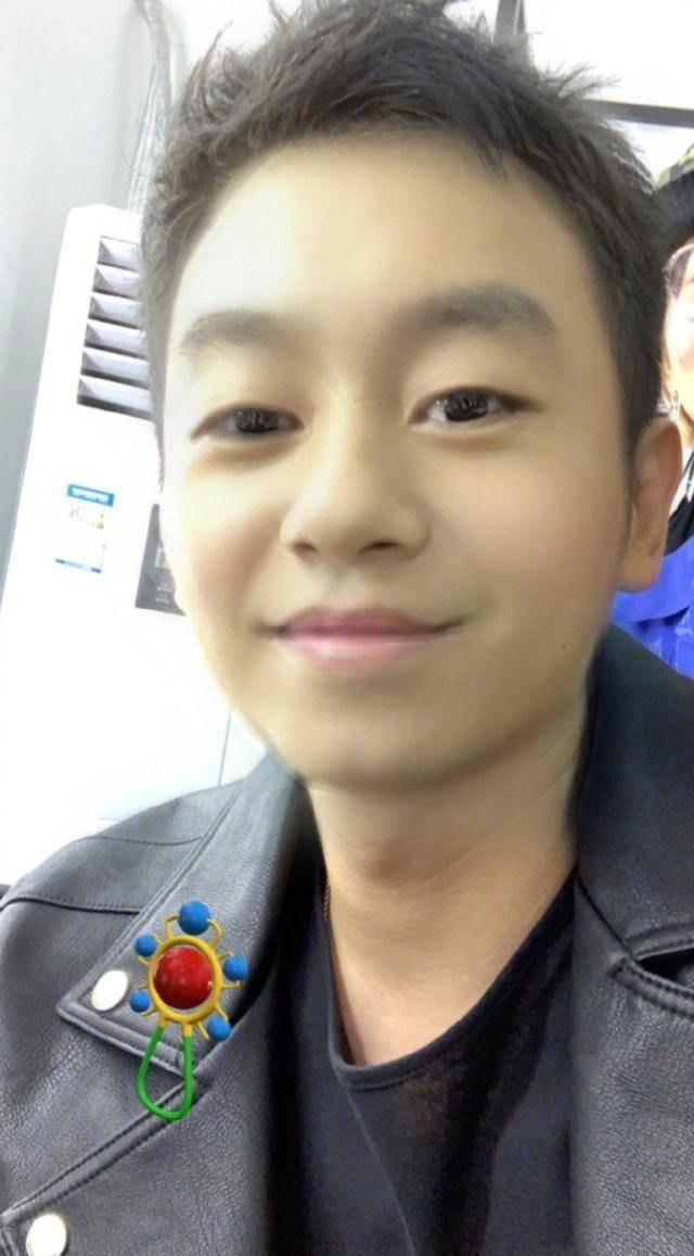 朱亚文也很幼稚.