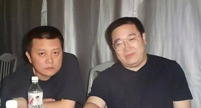 王朔从编剧转型策划,其中原因令人唏嘘_梁左_冯小刚_宋丹丹