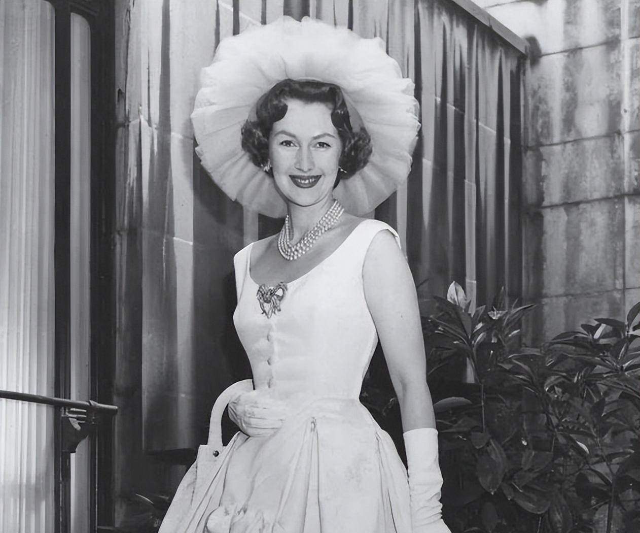 一生三嫁伯爵,优雅体面地活到87岁,患癌去世_蕾妮斯宾塞_婚姻_妻子