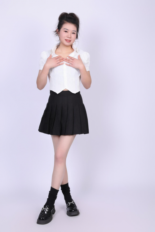 模特张平:演艺新秀签约新方向_表演_广告_发展