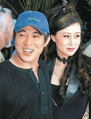 在没有遇到利智之前李连杰或许不懂得什么是真正的爱情.