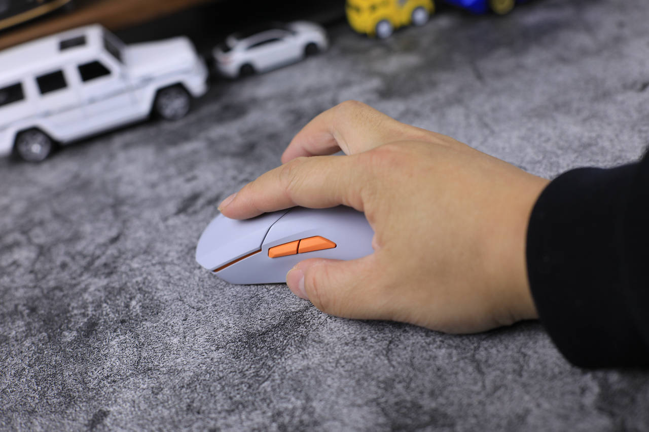 总有一款适合你，雷柏 VT9PRO VT9PROmini轻量化双模无线游戏鼠标