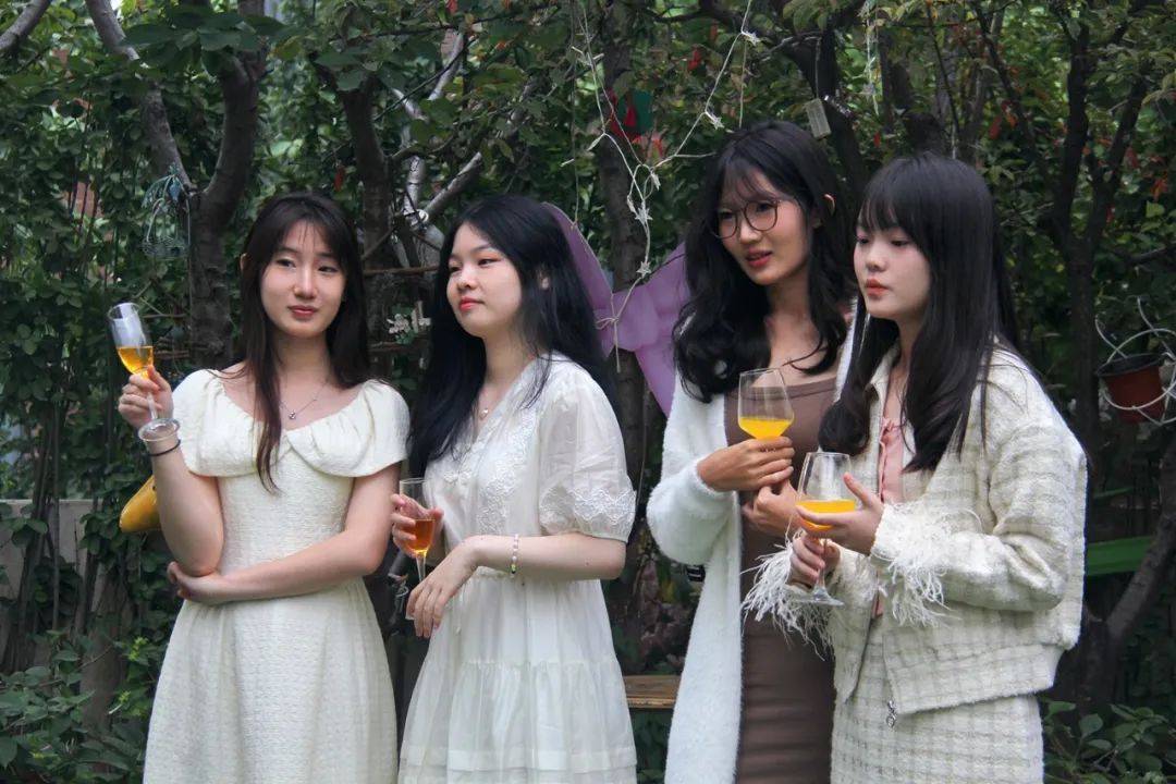 片场(杨宗燕,陈钰,李思瑶,程心如)注重实践性教学,丰富舞台经验三河