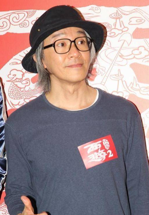 与明星"撞脸"的4位普通人:周迅,光头强,杜德伟,周星驰