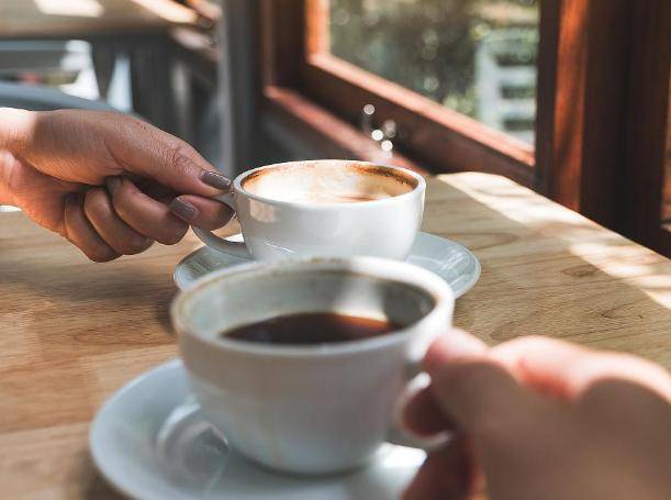 每天早上坚持喝咖啡的人,后来都怎么样了呢?早知早受益