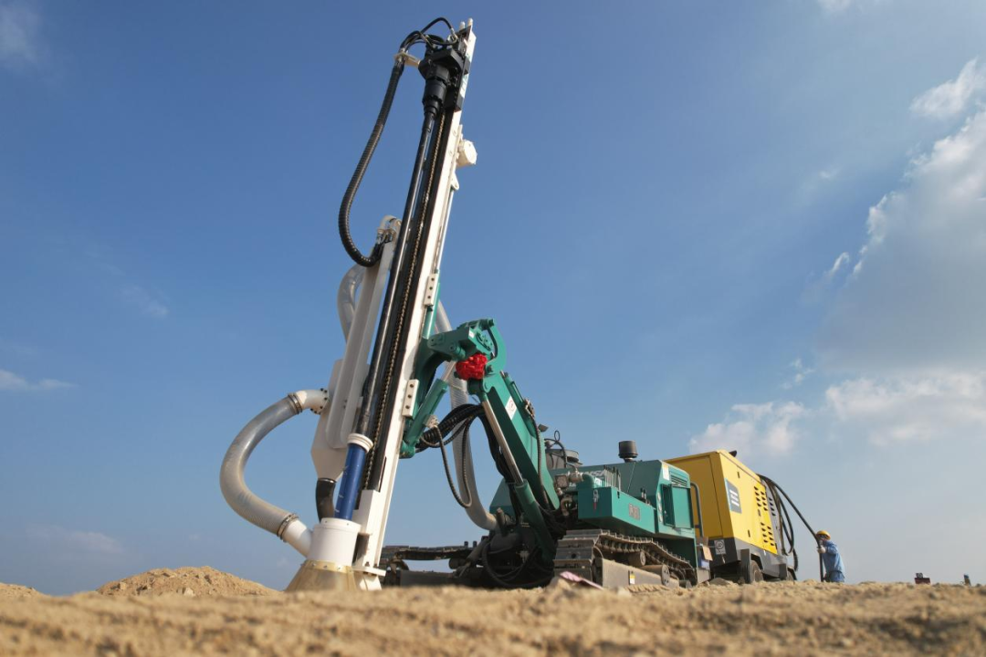 孔山重工——360度隧道钻机,用于隧道管棚,隧道爆破孔,隧道锚杆等凿岩