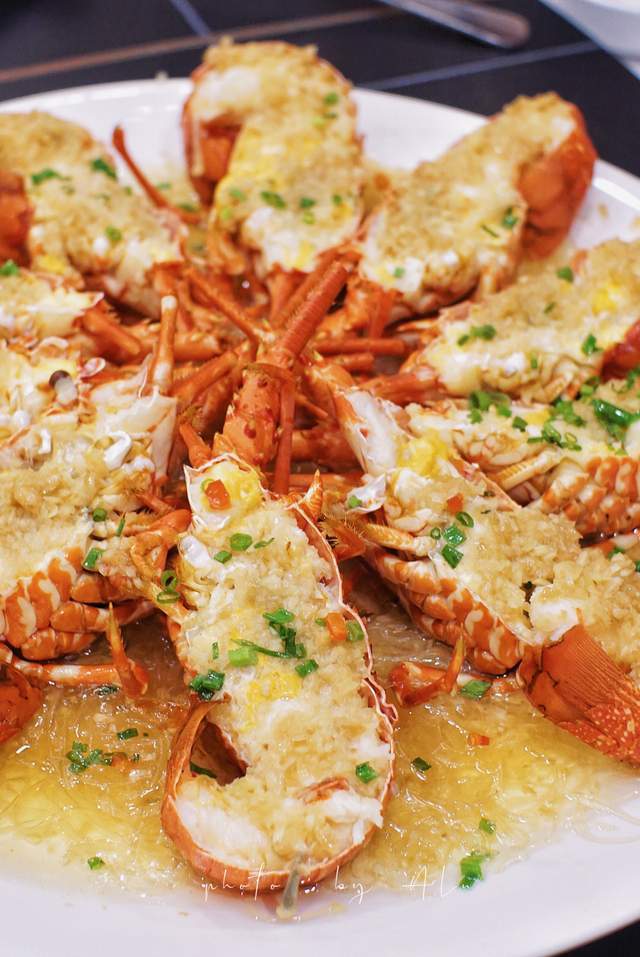 一桌闽南海鲜硬菜,人均200多,还是老馆子靠谱_餐厅_排骨_芥菜