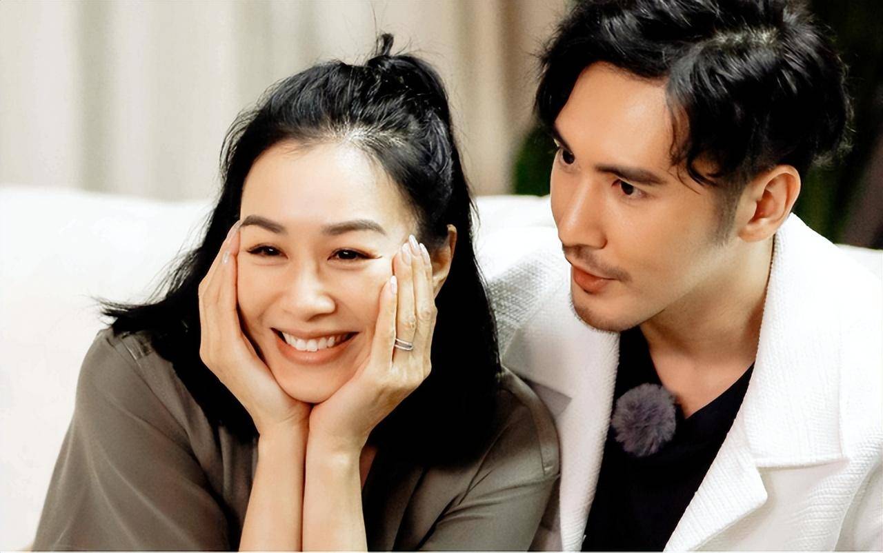 钟丽缇女儿晒写真,大肚引怀孕猜测,张伦硕或成娱乐圈最年轻外公