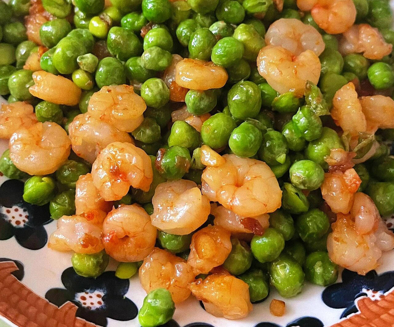 大厨教你青豆炒虾仁的家常做法,q弹嫩滑,低脂营养,做法简单_道菜_美味