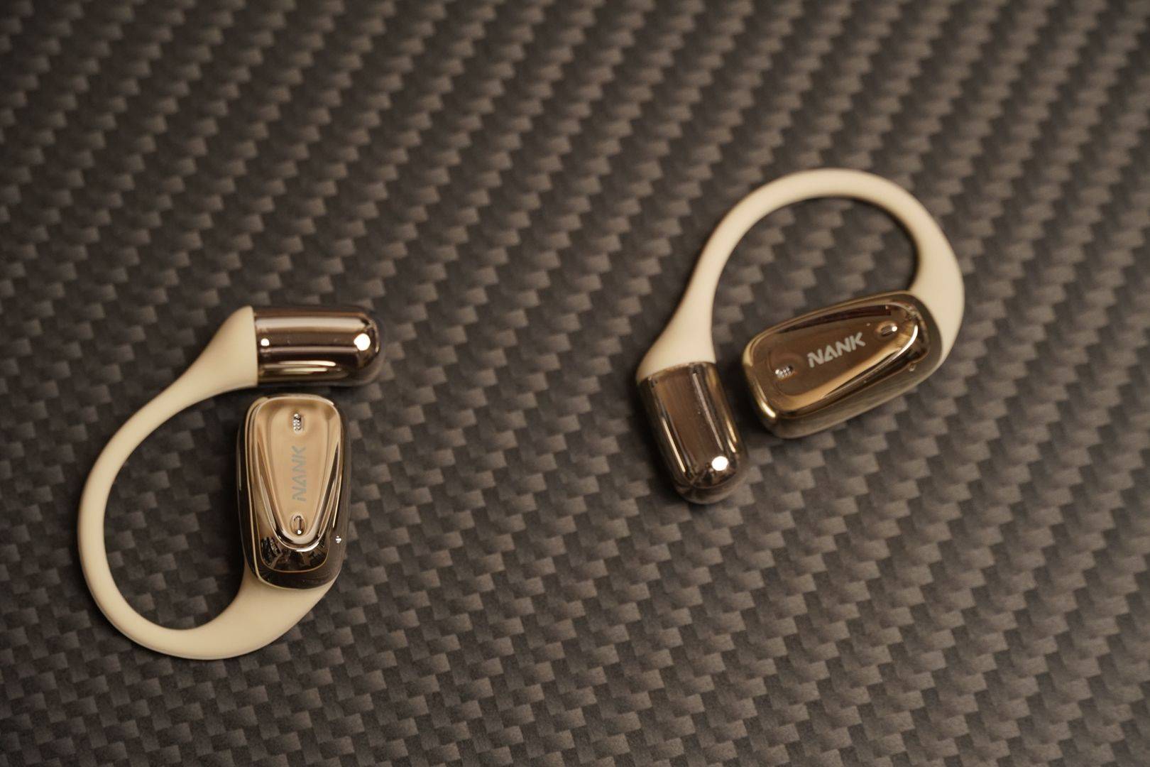 外观精致,配置丰富-南卡oe mix开放式气传导耳机体验_蓝牙_级别_续航