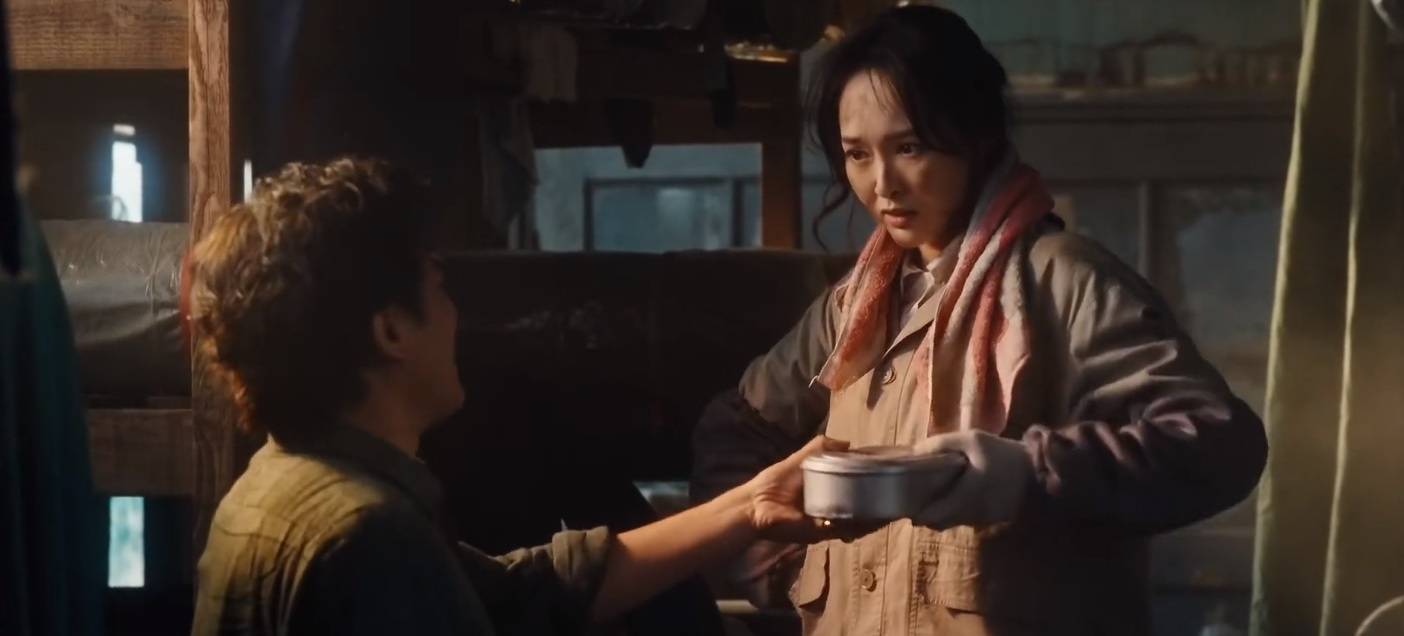 汪小姐被纪检部门调查,失去了晋升科长的机会,还被下放到货仓干苦力