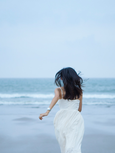 处女座:熬过漫长岁月才看见,往后余生,我眼中的爱情全然是你_一个人