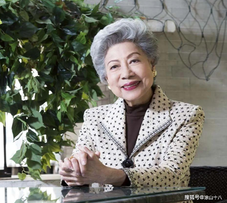 金庸剧中10位"黄金配角"现状,有人遭子女弃养,有人已无戏可拍_艾威_陈