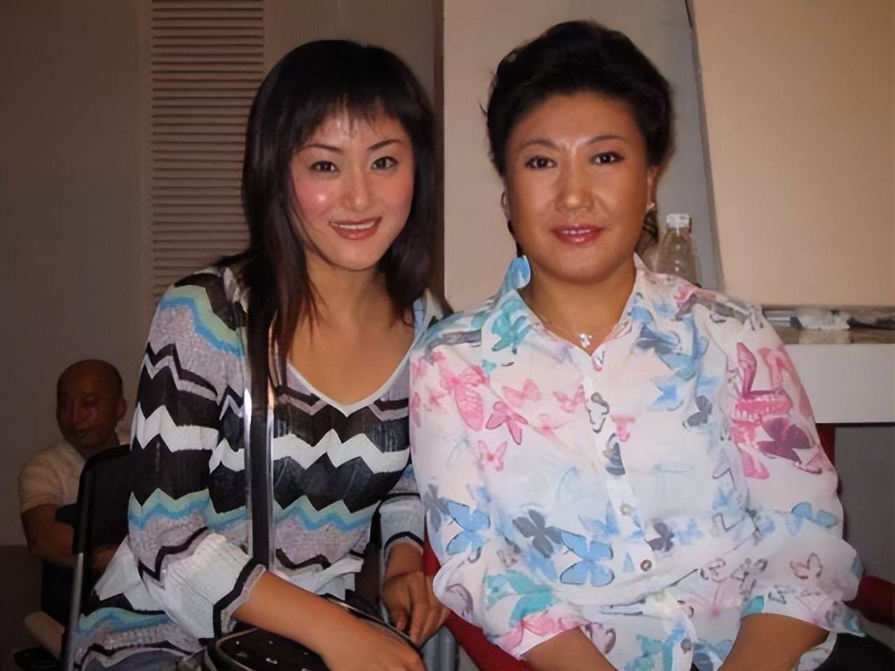 在一系列的思考和决断之后,高秀敏和李云启做出了离婚的选择.