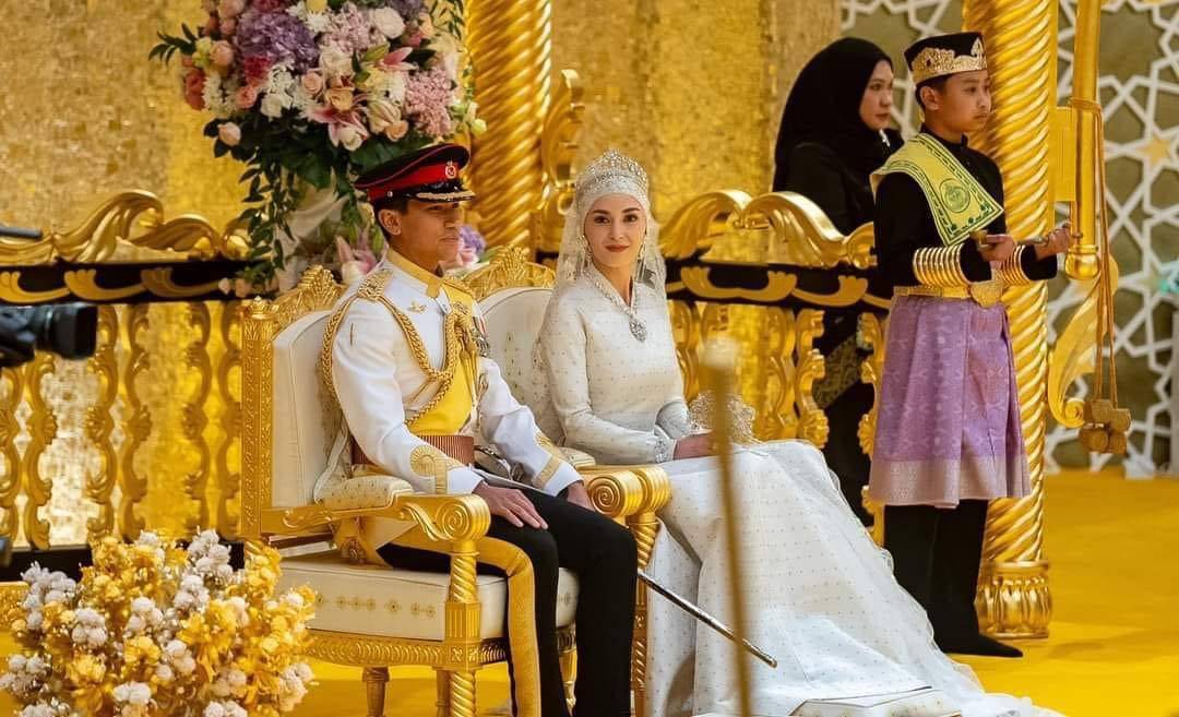 不丹王后闪耀文莱王子婚礼!