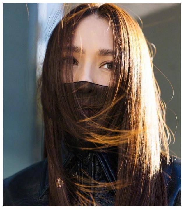 向佐卡点为郭碧婷庆生,连发八条动态秀恩爱,怀抱儿女画面温馨_孩子