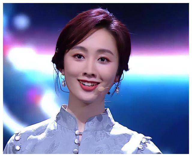 晒大肚照美艳动人,从哈佛毕业嫁圈外老公_孙雨朦_姐妹_孙雨彤