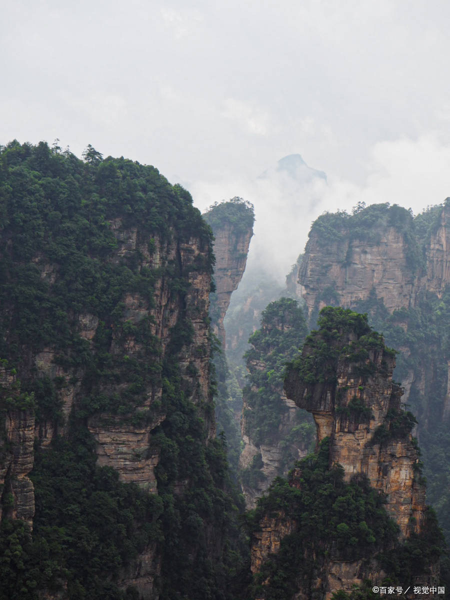 湖南游玩五天的旅游团价格多少，抱团去张家界旅游5日多少钱