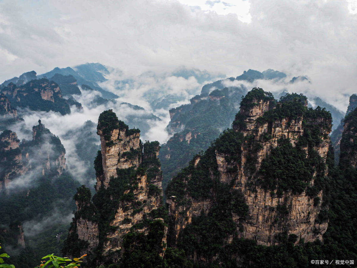 湖南旅游团一般多少钱一个人，张家界跟团六日游费用要多少