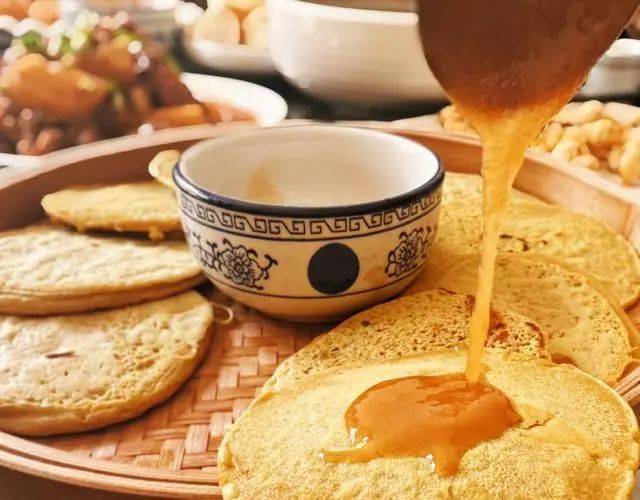 威宁三风味——高原上的民族美食之旅_洋芋_传统_肉质