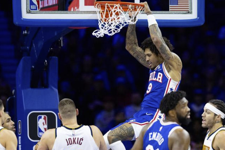 恩比德投篮开挂,全场41分10助攻,终于在和掘金对抗中扬眉吐气_阿隆