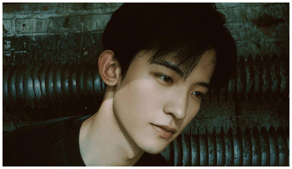 曝《人世间》班底出新作,李现毛晓彤凑热闹,陈道明梅婷重磅加盟_父子